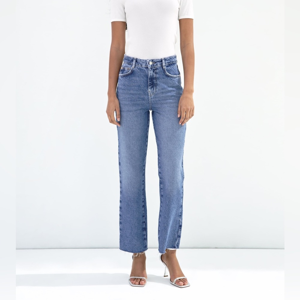 Zara High Rise Straight Jean